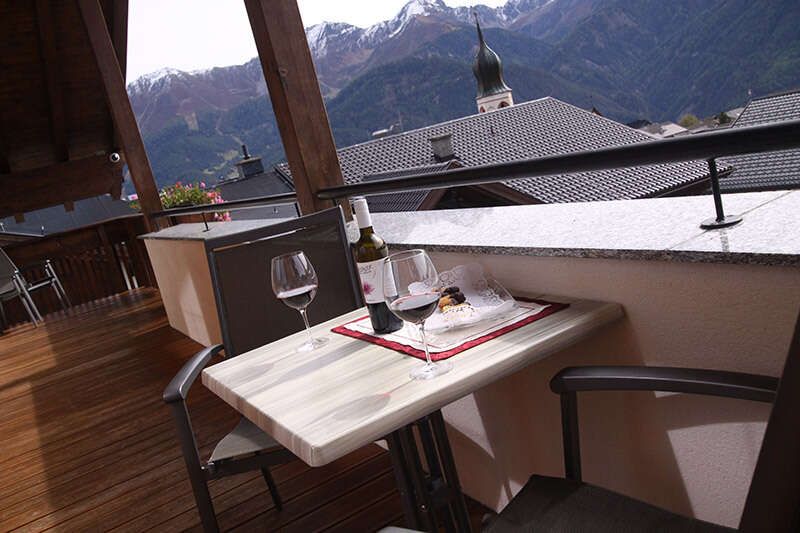 Balcony in the Wonne apartment in the Alpenhof Fiss